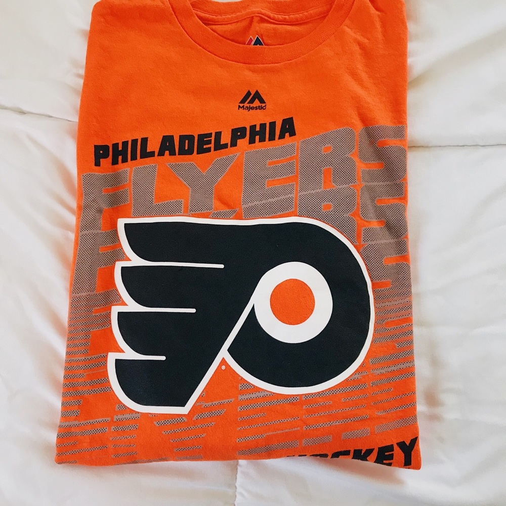 FLYERS T SHIRT